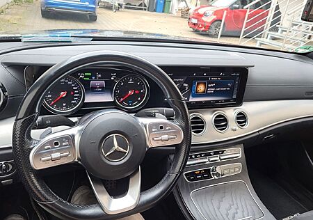 Mercedes-Benz E 300 de Autom. -