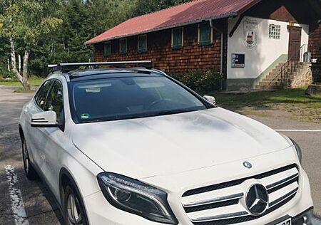 Mercedes-Benz GLA 200 Urban Urban