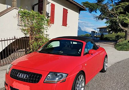 Audi TT Roadster 1.8T 110KW -