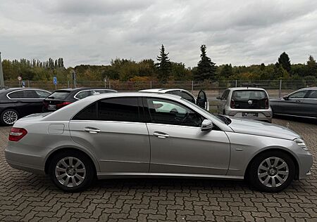 Mercedes-Benz E 200 CGI BlueEfficiency