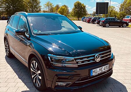 VW Tiguan Volkswagen 2.0 TDI SCR 140kW DSG 4MOTION R-Line