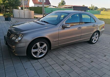 Mercedes-Benz C 350 AVANTGARDE