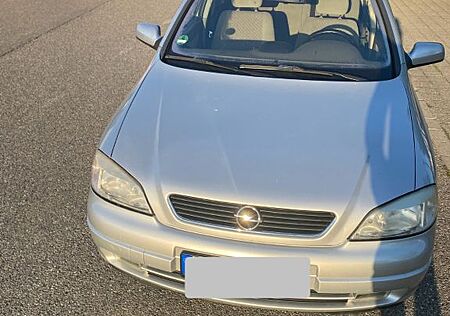 Opel Astra 1.8 16V Elegance Elegance