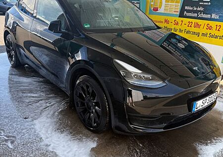 Tesla Model Y Standart Range