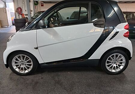 Smart ForTwo coupe STHEIZUNG PANO KLIMA HU NEU