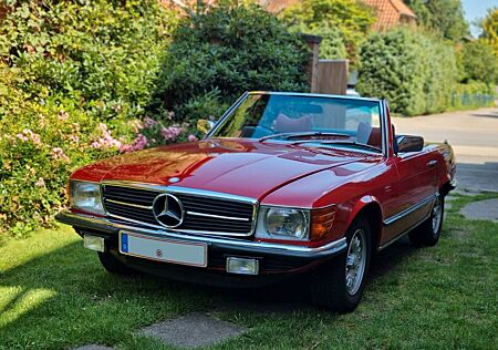 Mercedes-Benz SL 450 V8 R107 RHD Rechtslenker