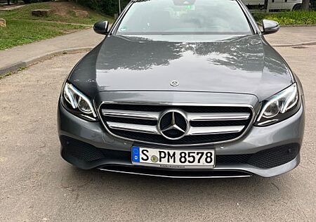 Mercedes-Benz E 200 d T Autom. -