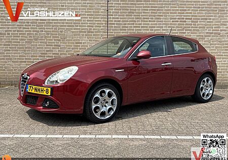 Alfa Romeo Giulietta 2.0 JTDm Distinctive | Subwoofer | Cru