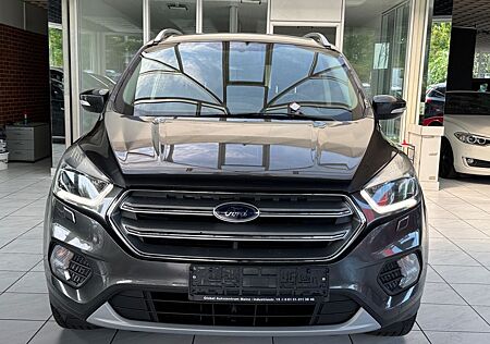 Ford Kuga Trend Scheckheft lückenlos