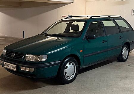 VW Passat Volkswagen 1.8 CL *1.Hand* Scheckheft * TÜV Neu*