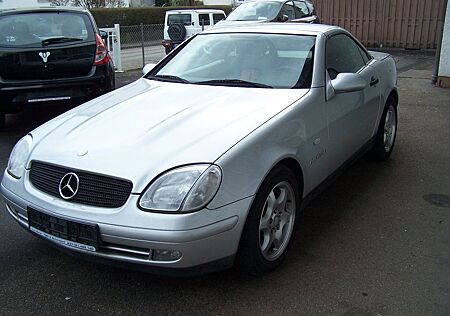 Mercedes-Benz SLK 230