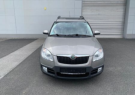 Skoda Roomster Scout Klimaautomatik Panorama-Dach