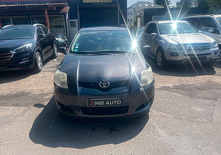 Toyota Auris 2.0 D-4D KLIMATRONIC