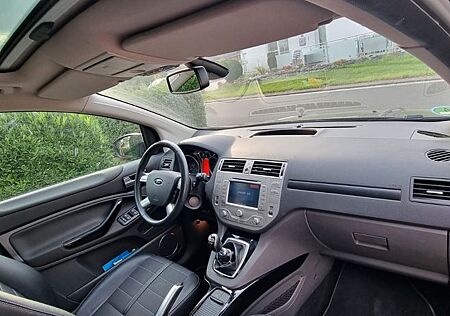 Ford Kuga 2,0 TDCi 4x4 103kW S S