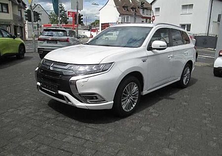 Mitsubishi Plug in Hybrid Outlander Outlander Plug-in Hybrid , 4WD,224 PS Systeml.