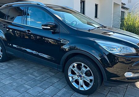 Ford Kuga 1,6 EcoBoost 4x4 134kW Titanium Autom.