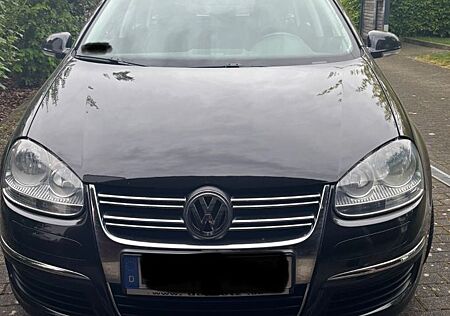 VW Golf Volkswagen 1.6 Trendline Variant, TÜV+Reifen neu