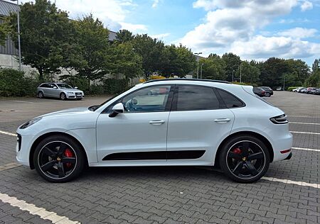 Porsche Macan GTS