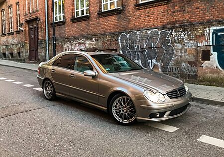 Mercedes-Benz C 55 AMG W203 V8 2005r.