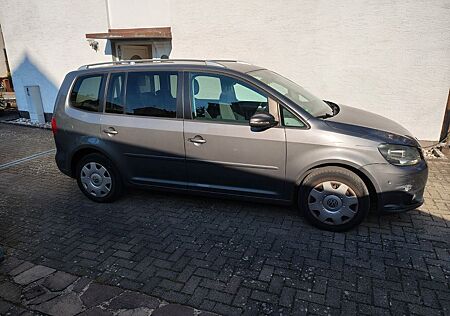 VW Touran Volkswagen 2.0 TDI DSG Comfortline