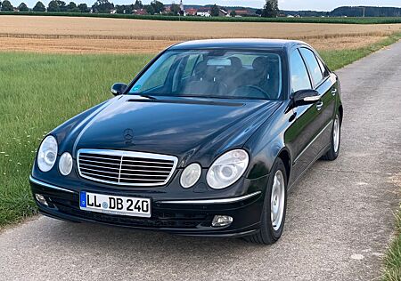 Mercedes-Benz E 240 W211 / AVANTGARDE