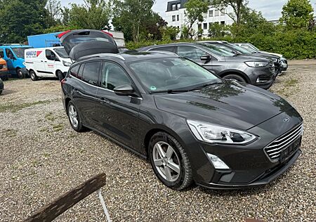 Ford Focus Turnier Cool & Connect
