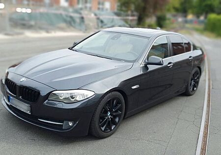 BMW 523 3.0L 6Zyl. | HUD | KEY | TV | El. AHK | TÜV NEU