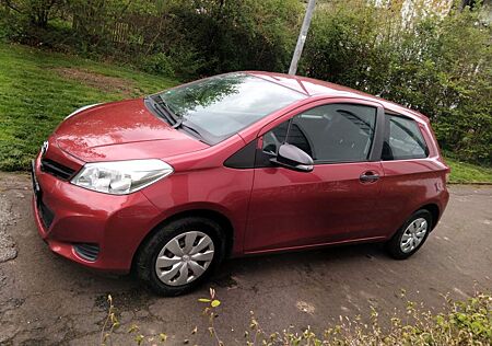 Toyota Yaris 1,0-l-Dual-VVT-i Life Life