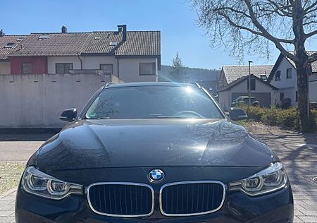 BMW 318d Touring Advantage Advantage