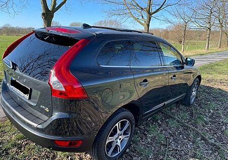Volvo XC 60 XC60 DRIVe Summum + Xenium Packet.