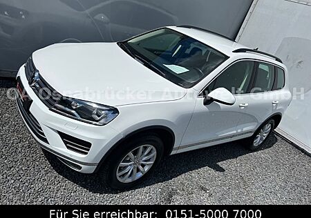 VW Touareg Volkswagen 3.0TDI V6*ALLRAD*Kamera*AHK*Tempomat*BT*