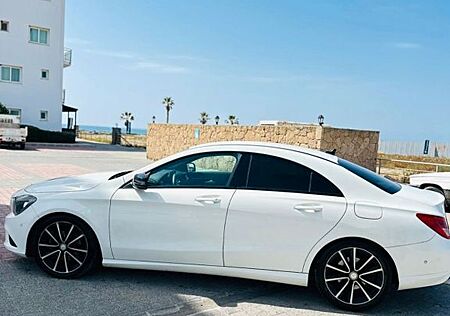 Mercedes-Benz CLA 200 d 4MATIC DCT AMG Line AMG Line