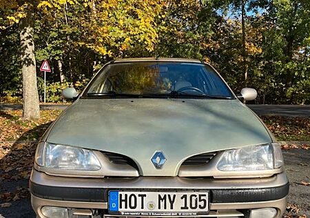 Renault Megane Classic Century RT 1.6e Classic RT