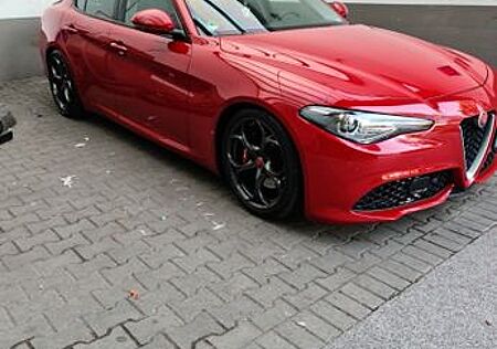 Alfa Romeo Giulia 2.0 Turbo 16V 147kW AT8 Super Super