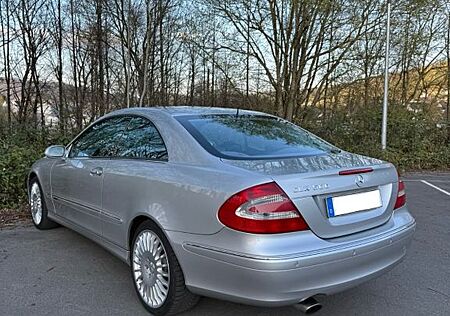 Mercedes-Benz CLK 500 Avantgarde / Vollausstattung / Tüv 26
