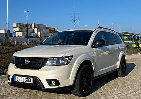 Fiat Freemont 2.0 16V Multijet Autom Allrad Black...