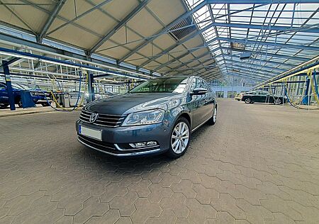 VW Passat Volkswagen 2.0 TSI DSG Highline SHZ PDC RFK DCC