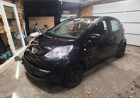 Peugeot 107 Filou, Klima, El. Fensterheber, Radio