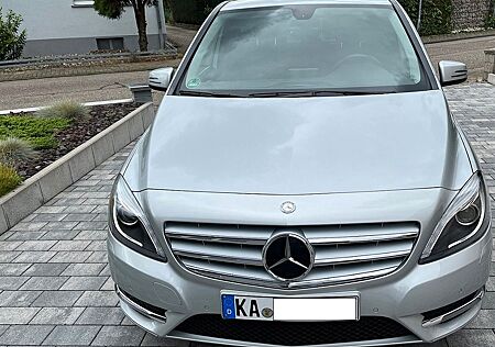 Mercedes-Benz B 180 BlueEFFICIENCY -