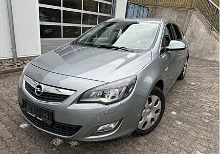 Opel Astra J Sports Tourer Innovation 2.0 CDTI XENON