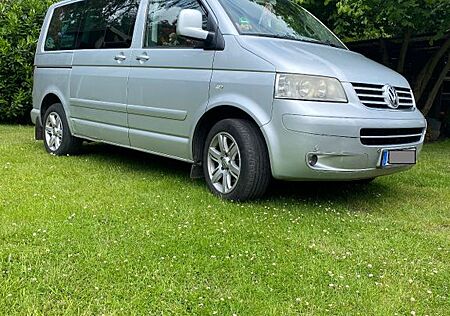 VW T5 Multivan Volkswagen California 2.5 TDI 174 PS Motor41000