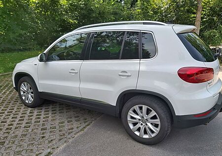 VW Tiguan Volkswagen 2.0 TDI 4MOTION LIFE LIFE Navi, AHK