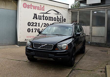 Volvo XC 90 D5 AWD Momentum Aut. *7-SITZER*LEDER*AHK*