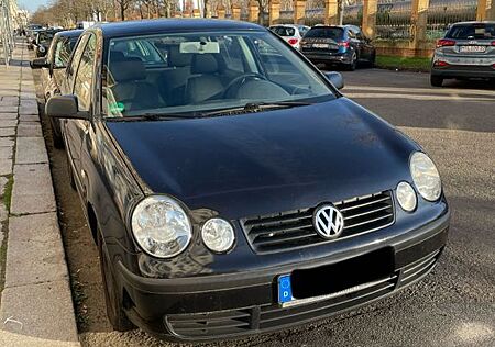VW Polo Volkswagen schwarz