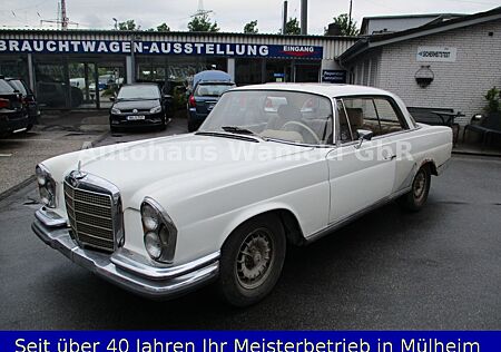 Mercedes-Benz 280 SE 3,5 Coupe Automatik W111 Flachkühler