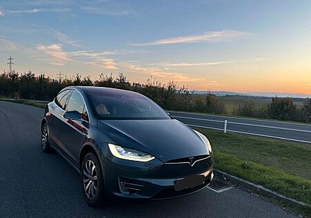 Tesla Model X Long Range Plus