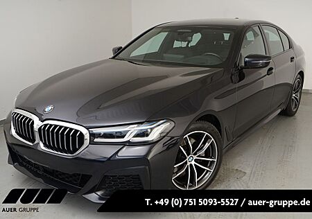 BMW 520d xDrive Limousine (M-Sport Navi HUD ACC RFK)