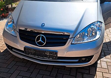 Mercedes-Benz A 180 BlueEFFICIENCY -