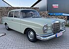 Mercedes-Benz 220 220b Große Heckflosse Automatik Servo W111