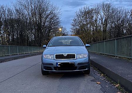 Skoda Fabia 1.2 12V Classic TÜV 10/2026 - Top Zustand